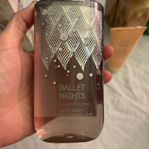 Sealed Bath and Body Works Ballet Nights 10oz body gel - Picture 4 of 4